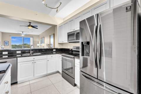 7735 Yardley Drive #406, Tamarac FL - photo 7 of 67