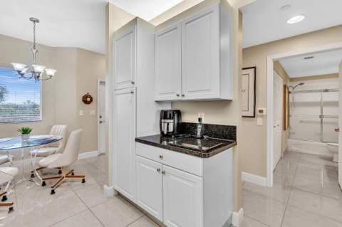 7735 Yardley Drive #406, Tamarac FL - photo 8 of 67