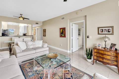 7735 Yardley Drive #406, Tamarac FL - photo 22 of 67