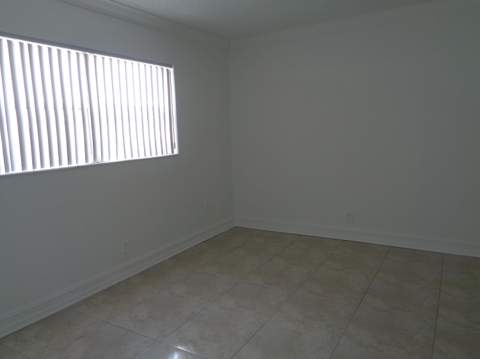 2008 Jackson Street #E9, Hollywood FL - photo 9 of 18
