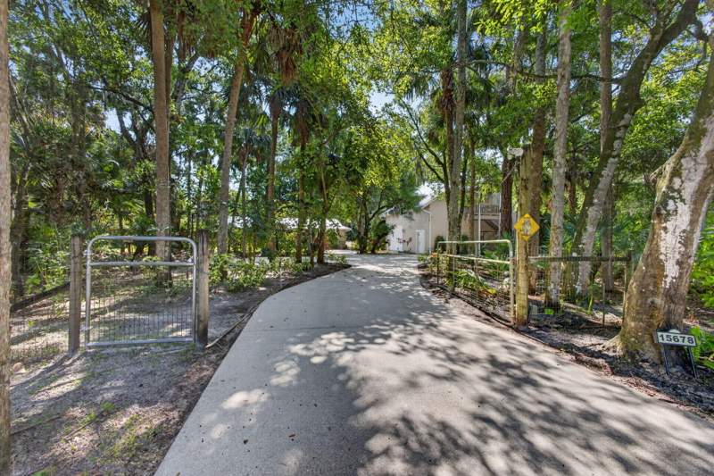 4 bedroom Single Family Residence at 15678 95th Avenue, Jupiter Farms, Jupiter — photo 2
