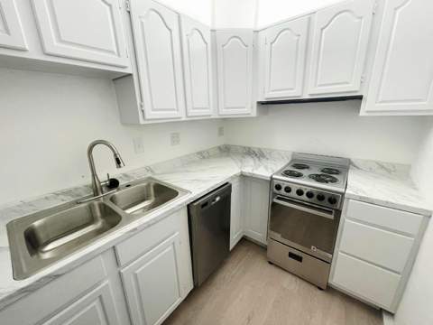 840 NW 33 Street, Oakland Park FL - photo 9 of 21