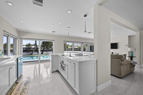 2259 Ibis Isle Road, Palm Beach FL - photo 10 of 35