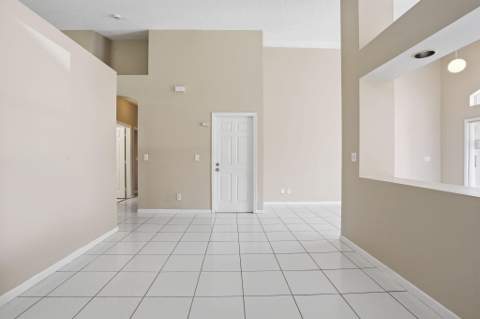 1495 SW 105th Avenue, Pembroke Pines FL - photo 8 of 38