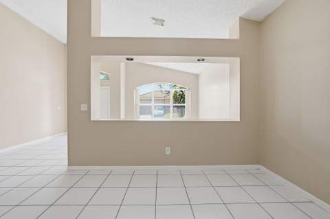 1495 SW 105th Avenue, Pembroke Pines FL - photo 9 of 38