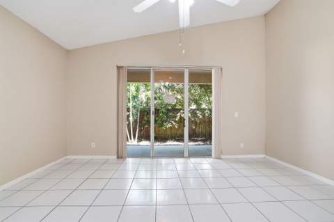 1495 SW 105th Avenue, Pembroke Pines FL - photo 19 of 38