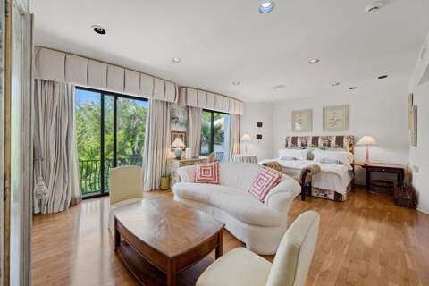 23 Sloans Curve Drive, Palm Beach FL - photo 17 of 35