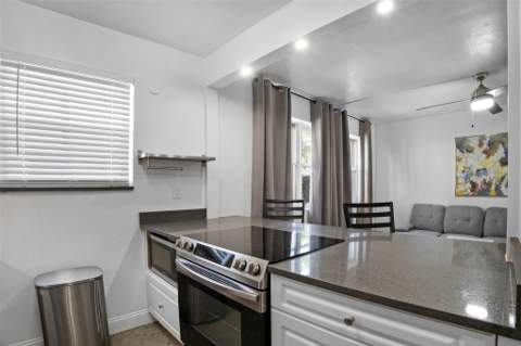 625 Orton Avenue #18, Fort Lauderdale FL - photo 11 of 21
