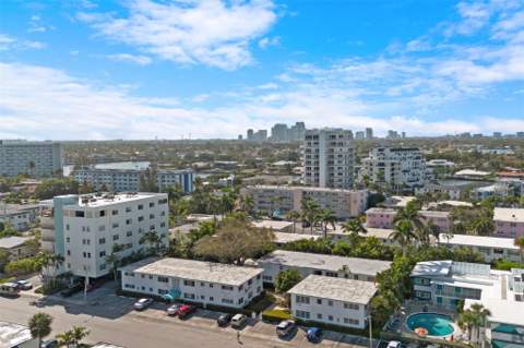 625 Orton Avenue #18, Fort Lauderdale FL - photo 20 of 21