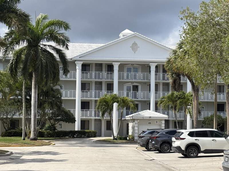 2 bedroom Condominium at 2561 Village Boulevard #101, Whitehall Village, West Palm Beach — photo 3