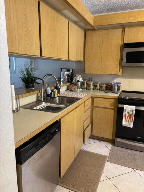 2561 Village Boulevard #101, West Palm Beach FL - photo 8 of 16