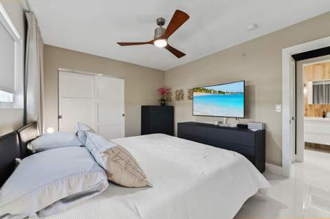 900 Atlantic Shores Boulevard #202, Hallandale Beach FL - photo 16 of 21