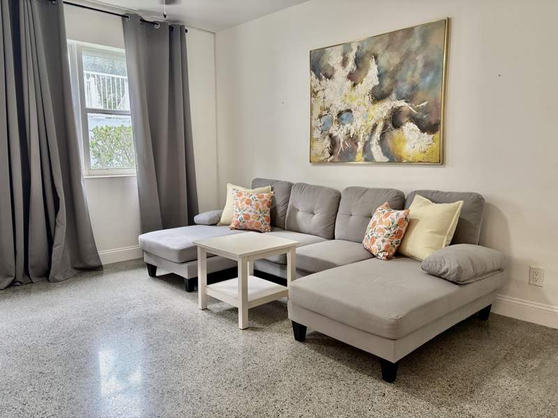 2 bedroom Stock Cooperative at 625 Orton Avenue #18, Beach Breeze Apts Co-Op, Fort Lauderdale — photo 5