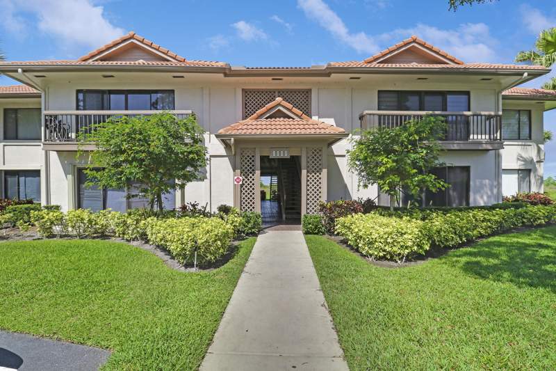 2 bedroom Condominium at 1111 Duncan Circle #104, Dunbar Woods Condo I II And III In Or4410P782,, Palm Beach Gardens — photo 2