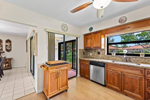 4520 Ficus Tree Road, Boynton Beach FL - photo 9 of 24
