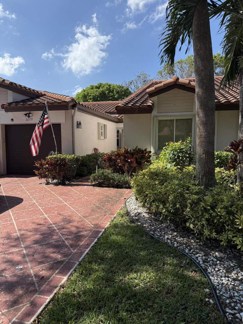 2 bedroom Villa at 6079 Millington Way, Huntington Pointe, Delray Beach — photo 3