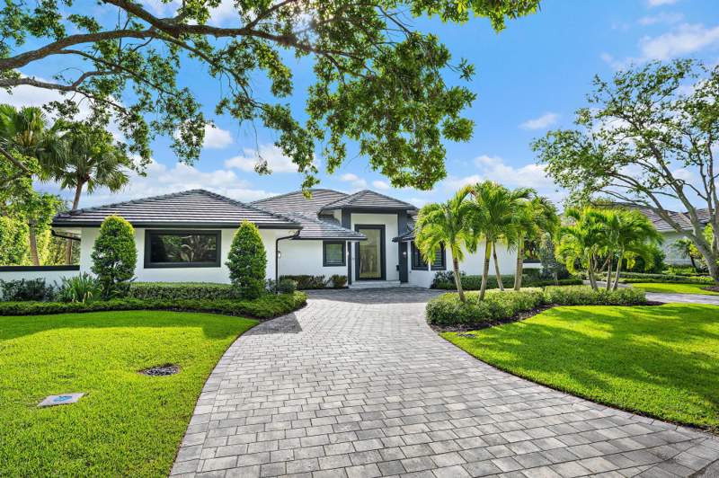 4 bedroom Single Family Residence at 13220 Sabal Chase, Old Marsh Golf Club, Palm Beach Gardens — photo 2