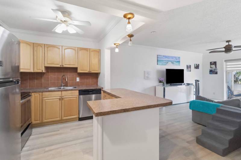 1 bedroom Condominium at 259 S Cypress Road #506, Barcelona Condo North Bldg 500, Pompano Beach — photo 5