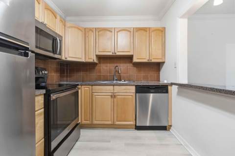 259 S Cypress Road #506, Pompano Beach FL - photo 11 of 33