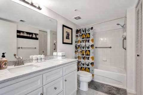 1000 Scotia Drive #204, Hypoluxo FL - photo 14 of 32