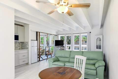 4001 S Ocean Boulevard #209, South Palm Beach FL - photo 6 of 18