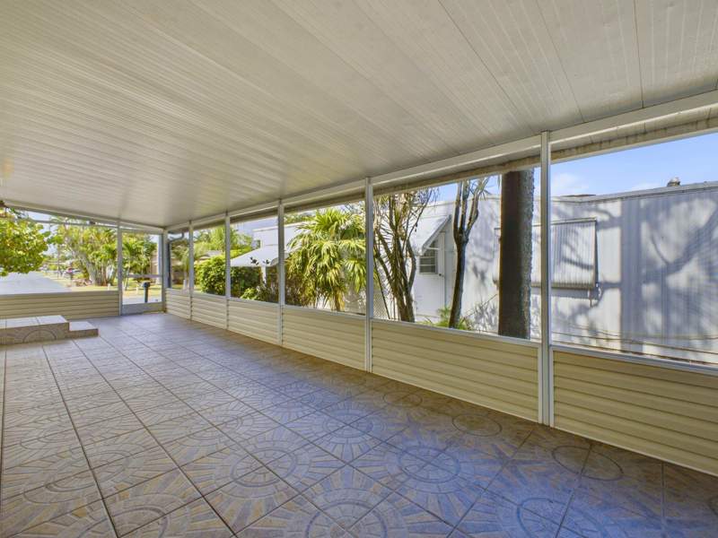 2 bedroom Manufactured Home at 4185 N Shady Lane, Pine Grove Village, Boynton Beach — photo 5