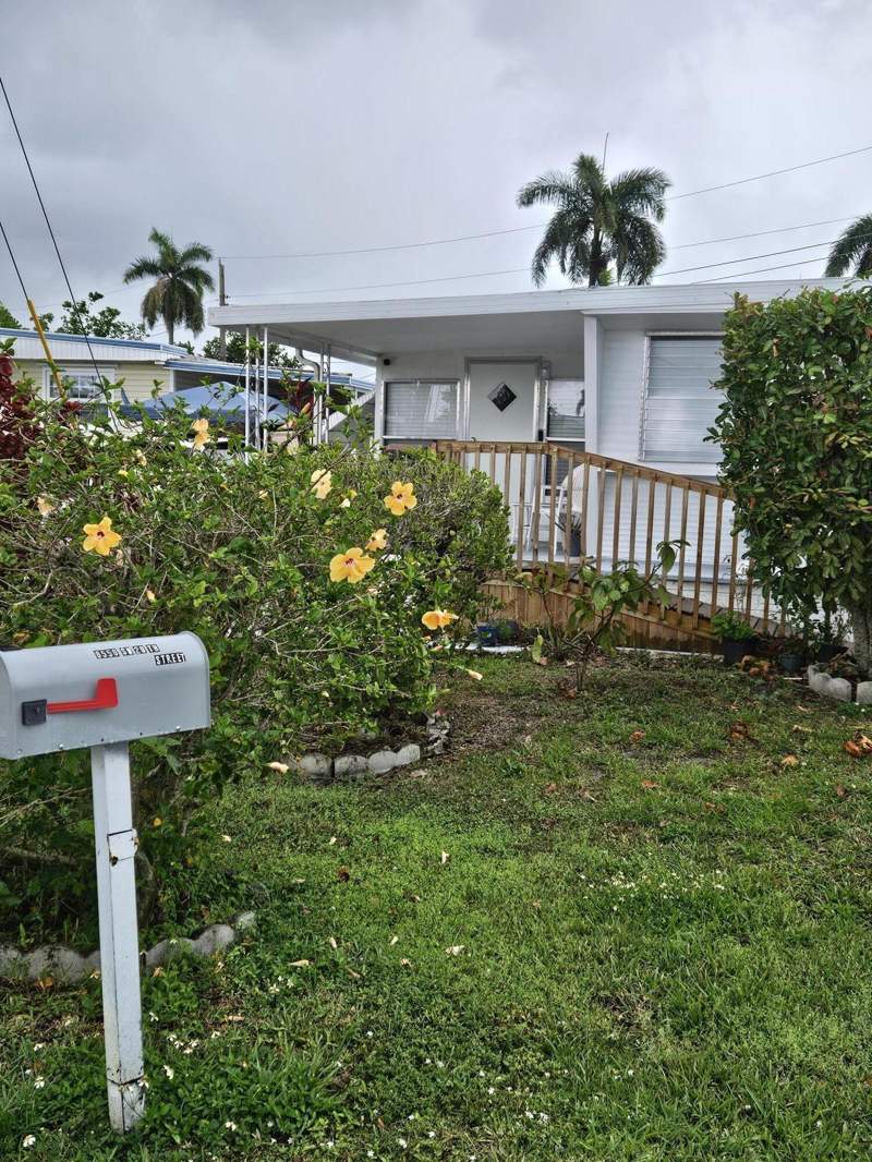 2 bedroom Mobile Home at 8550 SW 20th Street, Park City Sec Two, Davie — photo 4