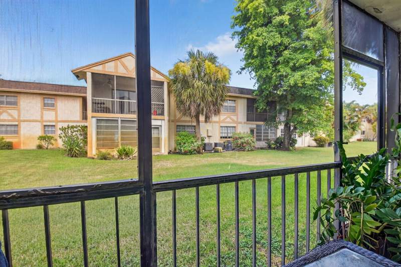 2 bedroom Condominium at 3001 Linton Boulevard #105, Lakeview Greens, Delray Beach — photo 2