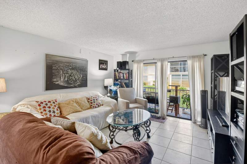2 bedroom Condominium at 3001 Linton Boulevard #105, Lakeview Greens, Delray Beach — photo 3