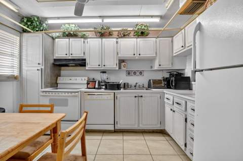 3001 Linton Boulevard #105, Delray Beach FL - photo 8 of 32