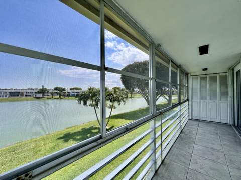 136 Somerset G, West Palm Beach FL - photo 14 of 24