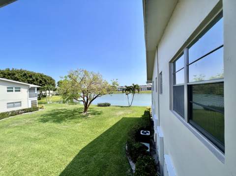 136 Somerset G, West Palm Beach FL - photo 16 of 24