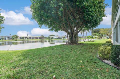 136 Somerset G, West Palm Beach FL - photo 17 of 24