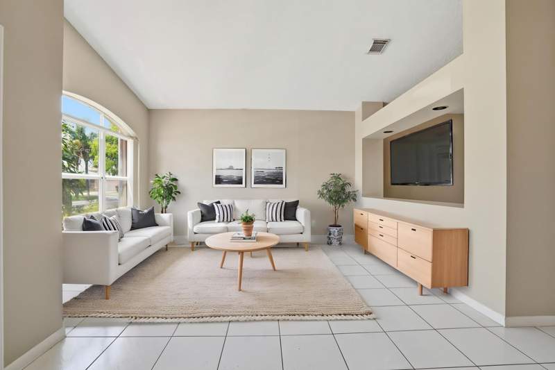 3 bedroom Single Family Residence at 1495 SW 105th Avenue, Landings, Pembroke Pines — photo 3