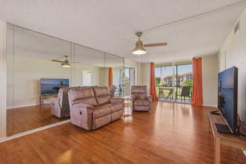 9720 S Hollybrook Lake Drive #205, Pembroke Pines FL - photo 11 of 82