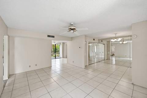 5370 Las Verdes Circle #219, Delray Beach FL - photo 6 of 21