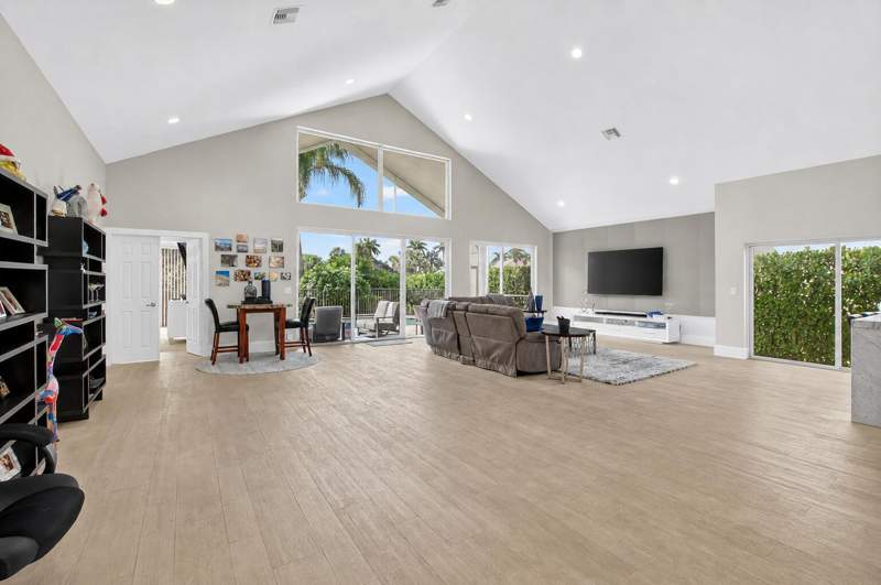 3 bedroom Single Family Residence at 17320 Loch Lomond Way, St Andrews Country Club, Boca Raton — photo 4