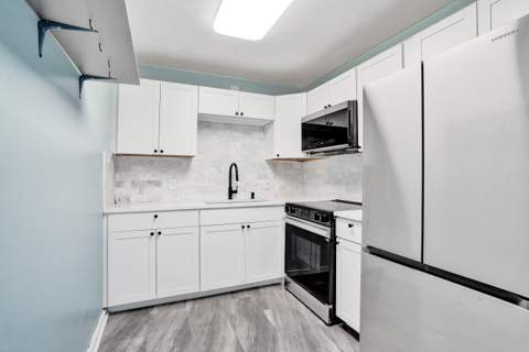 358 Oakridge T #358, Deerfield Beach FL - photo 8 of 45