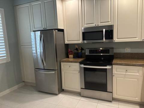 18 W Harbour Isle Drive #102, Fort Pierce FL - photo 7 of 31