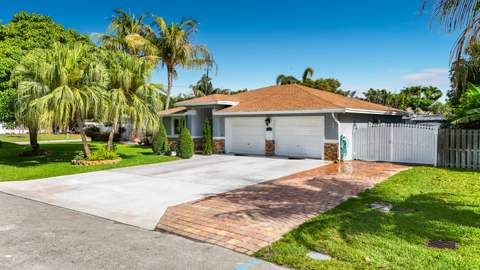 3119 Indian Trail, Lake Worth FL - photo 6 of 82