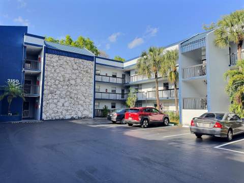 3150 Holiday Springs Boulevard #8-204, Margate FL - photo 21 of 36