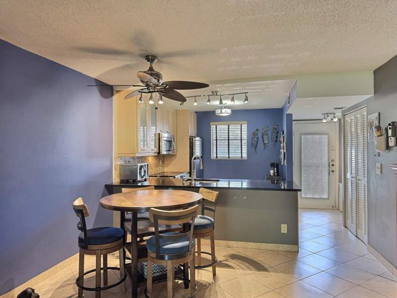 2 bedroom Condominium at 3150 Holiday Springs Boulevard #8-204, Holiday Springs Village 1 Condo, Margate — photo 5