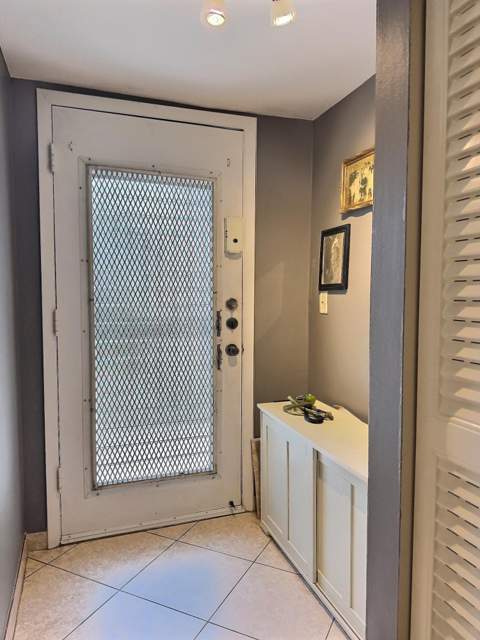 3150 Holiday Springs Boulevard #8-204, Margate FL - photo 6 of 36