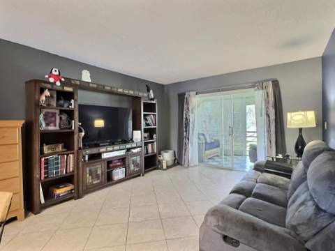 3150 Holiday Springs Boulevard #8-204, Margate FL - photo 9 of 36