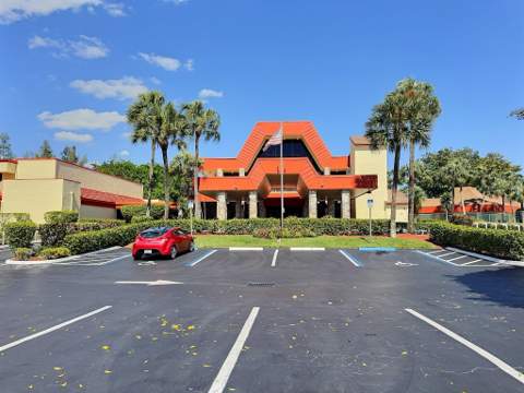 3150 Holiday Springs Boulevard #8-204, Margate FL - photo 24 of 36