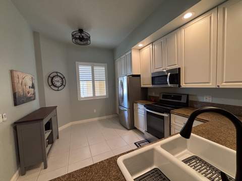 18 W Harbour Isle Drive #102, Fort Pierce FL - photo 10 of 31