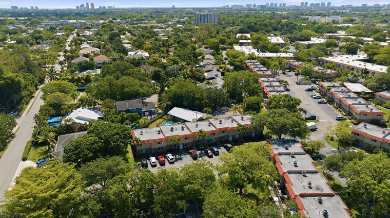 2 bedroom Townhouse at 67 NE 20th Court #6h, Manor Grove Village Three Condo, Wilton Manors — photo 3