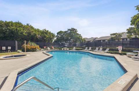 545 Trace Circle #102, Deerfield Beach FL - photo 17 of 21
