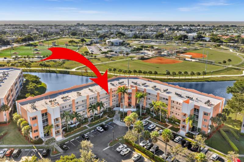 2 bedroom Condominium at 7735 Yardley Drive #406, Yardley , Tamarac — photo 2