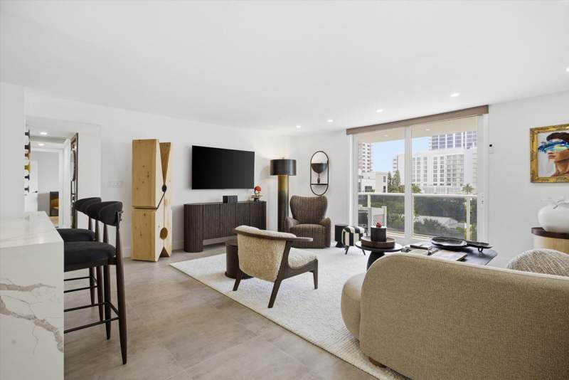 2 bedroom Condominium at 336 N Birch Road #5H, Birch Crest Apartments Inc, Fort Lauderdale — photo 4